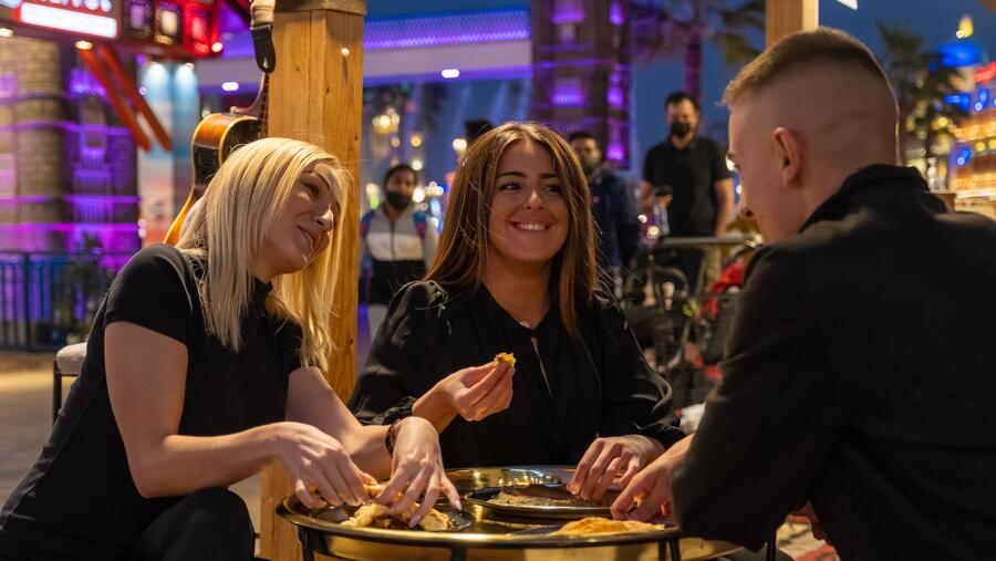 القرية العالمية تفتح باب التسجيل أمام الشركاء ورواد الأعمال للإنضمام إلى موسمها الــــ 27 بعد تسجيل رقم قياسي بواقع 7.8 مليون ضيف في الموسم الــ 26