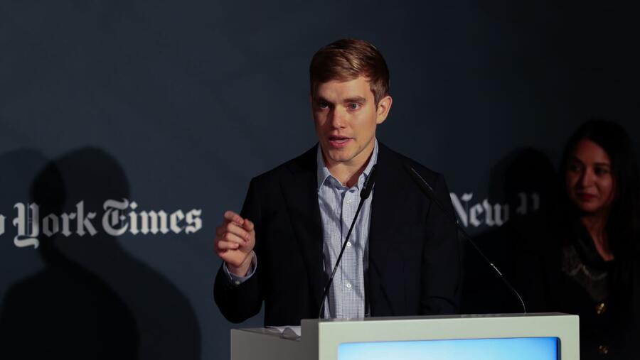 خبراء يناقشون عالم "الميتافيرس" عن كثب خلال فعالية لمناظرات قطر مع "نيويورك تايمز" في دافوس