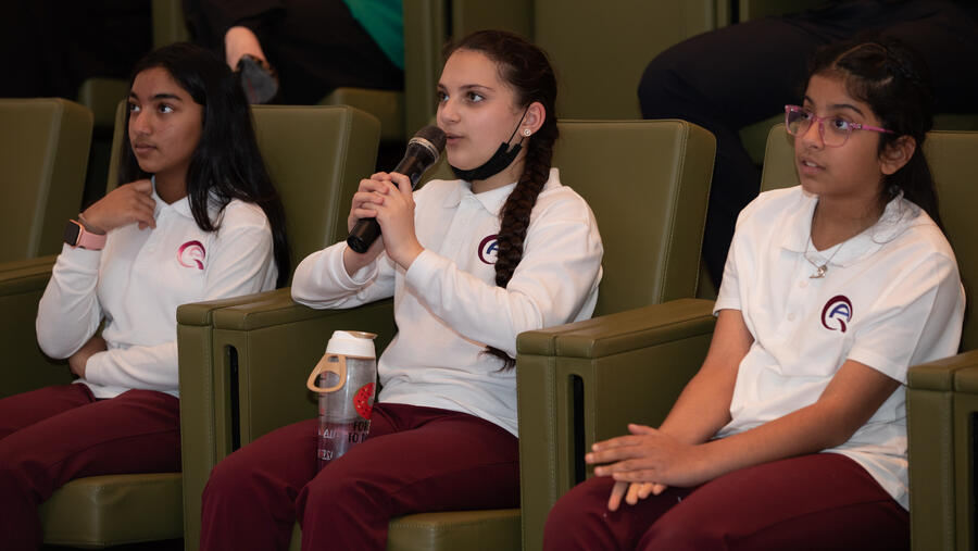 طلاب مؤسسة قطر يوظفون مهاراتهم الإعلامية في التصدي للتنمّر