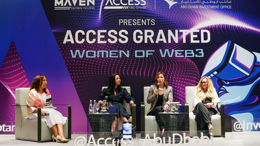 عارضة الأزياء ورائدة الأعمال "تايرا بانكس" تطلق علامتها التجارية للمثلجات SMiZE Cream في العاصمة الإماراتية في وقت لاحق من هذا العام 