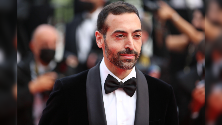 تحت رعاية ﻣﮭرﺟﺎن اﻟﺑﺣر اﻷﺣﻣر اﻟﺳﯾﻧﻣﺎﺋﻲ اﻟدوﻟﻲ ﻣﺣﻣد اﻟﺗرﻛﻲ في أﻣﺳﯾﺔ اﻟﺳﯾﻧﻣﺎ اﻟﺳﻌودﯾﺔ ﻓﻲ ﺑﺎرﯾس