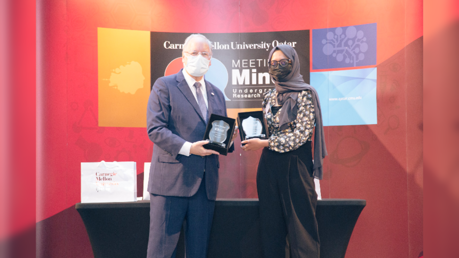 فوز بحث طلابي حول مقاومة المضادات الحيوية بالجائزة الأولى في منتدى كارنيجي ميلون