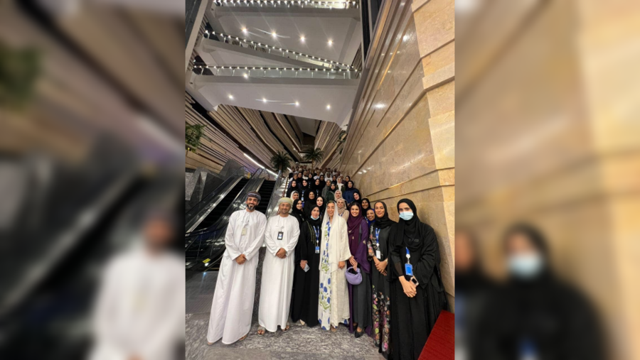 البنك الوطني العُماني يطلق برنامج التطوير الوظيفي ’تميُّز‘ لـ 58 موظفاً