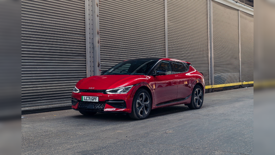 "أوتوكار" تمنح كيا جائزتين مرموقتين