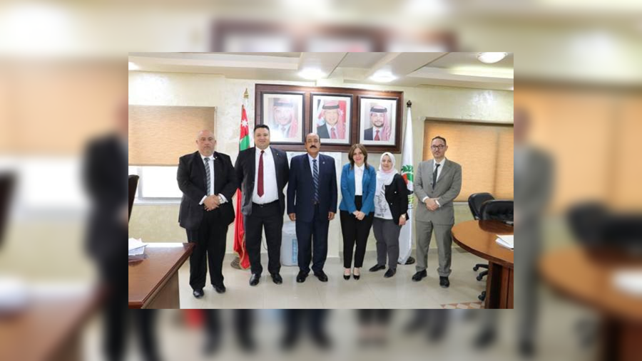 "المتقاعدين العسكريين" و"أبوغزاله العالمية" يبحثان الخدمات الاستشارية والقانونية التي تحتاجها المؤسسة