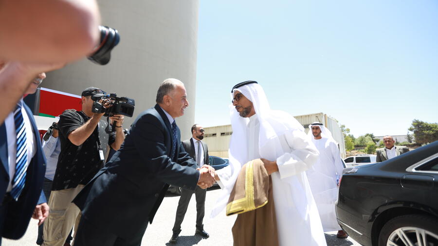 صندوق أبوظبي للتنمية يدشن مشروعي توسعة صوامع تخزين الحبوب في الأردن