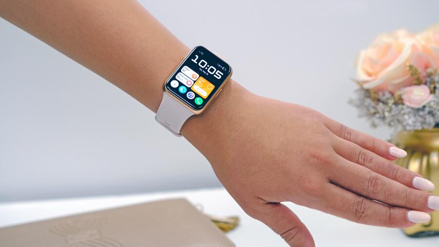 أفضل ساعة ذكية لعام 2022 بسعر أقل من 650 ر.س في المملكة العربية السعودية. تعرف على الموضة الجديدة: ساعة HUAWEI WATCH FIT 2