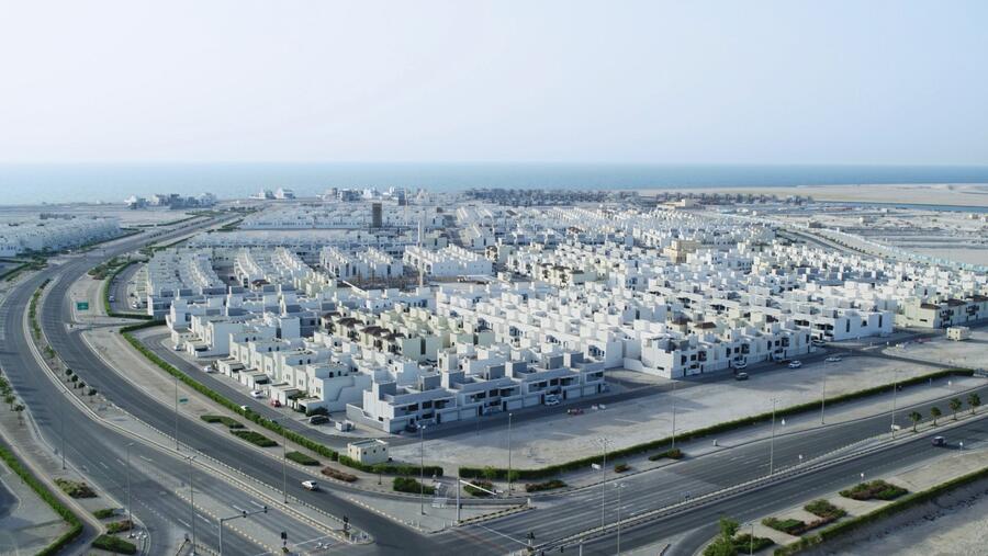 ديار المحرق تُعلن الانتهاء من تشييد محطات الكهرباء الفرعية وتوصيلات الطاقة لقسائم الفلل التجارية في ديرة العيون