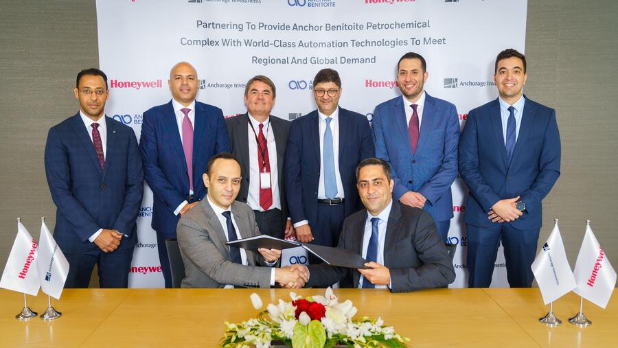 هانيويل وأنكوراج للاستثمارات توقعان مذكرة تفاهم لتزويد مجمع مصر الجديد للبتروكيماويات بأحدث تقنيات الأتمتة 