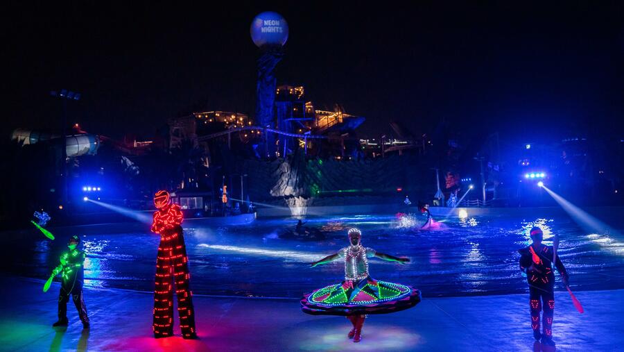 "ليالي الأضواء" تعود إلى ياس ووتروورلد أبوظبي