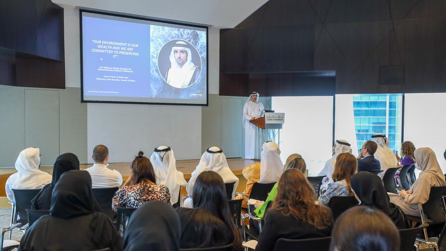 غرف دبي تعلن التزامها بمبادرة "دبي تبادر" وتعزز وعي موظفيها بالممارسات المسؤولة والمستدامة