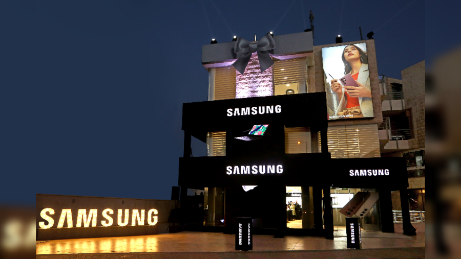 "سامسونج إلكترونيكس" تفتتح معرضاً جديداً لها في عبدون 