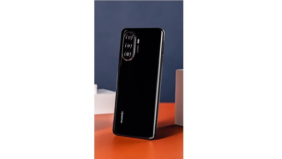بطارية فائقة، وشحن فائق، وشاشة فائقة، وكاميرا فائقة: تعرف على أحدث هواتف هواوي من الفئة الابتدائية مع أطول عمر للبطارية – هاتف   HUAWEI nova Y70   