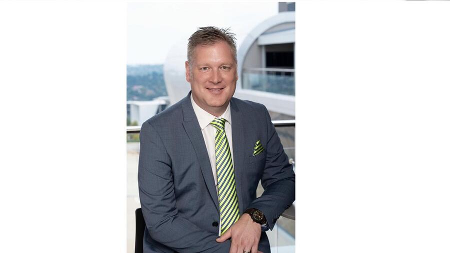 هل تعد حلول الأعمال الشاملة شديدة التعقيد والتكلفة بالنسبة للشركات الصغيرة والمتوسطة؟