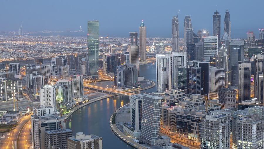 «إمباور» تحول الخليج التجاري إلى أكبر مخطط عمراني لتبريد المناطق في العالم