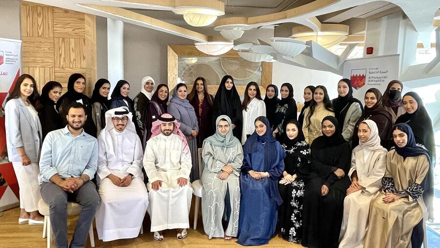 مؤسسة المبرّة الخليفية تحتفي بخريجي برنامج رايات للمنح الدراسية