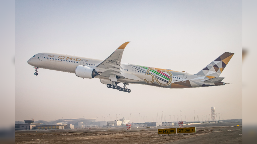 الاتحاد للطيران تحقق أرباحًا قياسية في النصف الأول من العام مع نجاح  برنامج تحويل الأعمال