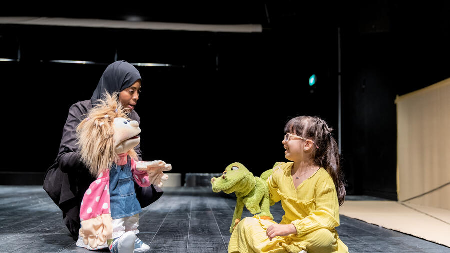 أطفال "الجليلة الصيفي" يعززون مهاراتهم الحياتية في التعامل مع حالات الطوارئ