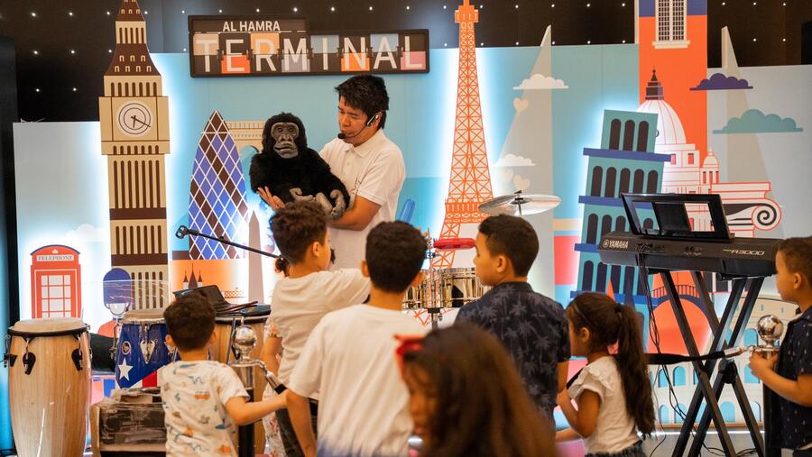 مركز الحمراء للتسوق يطلق «تيرمنال الحمراء».. فرص للفوز برحلة ممتعة هذا الصيف