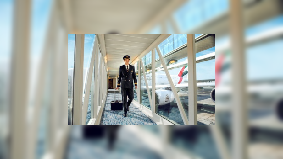 طيران الإمارات تسعى لتوظيف طيارين لقيادة أسطولها الحديث