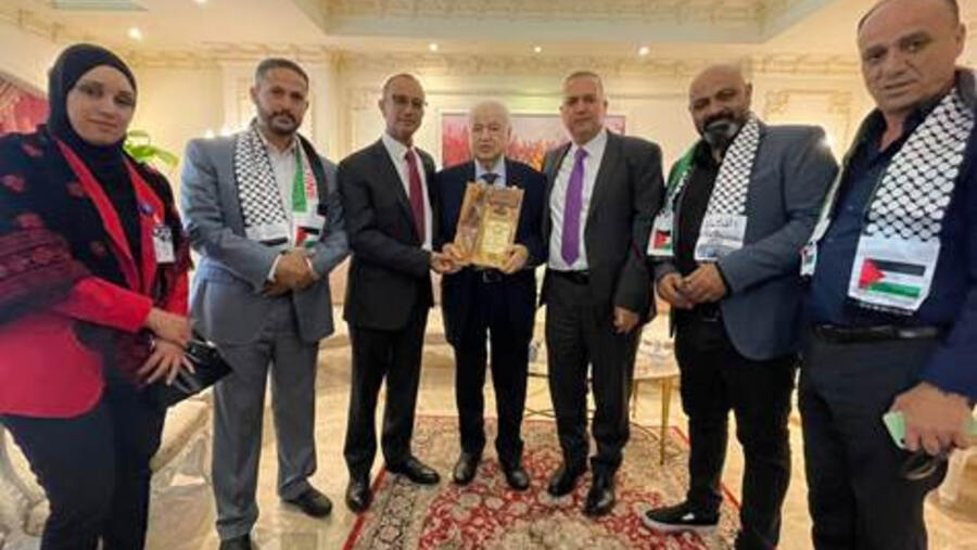 الدكتور أبوغزاله يعبر عن اعتزاه بالمؤسسات الفلسطينية في تعزيز صمود المواطنين على أراضيهم
