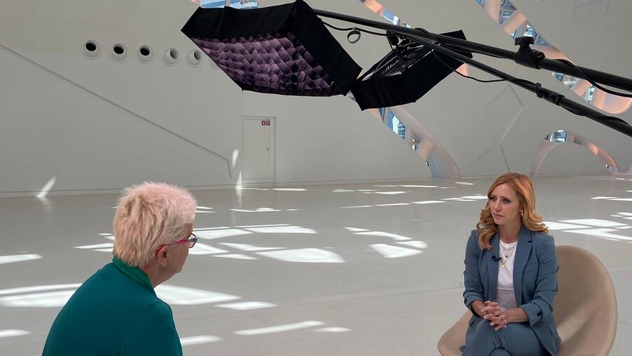 CNN dives into the metaverse in first episode of Decoded