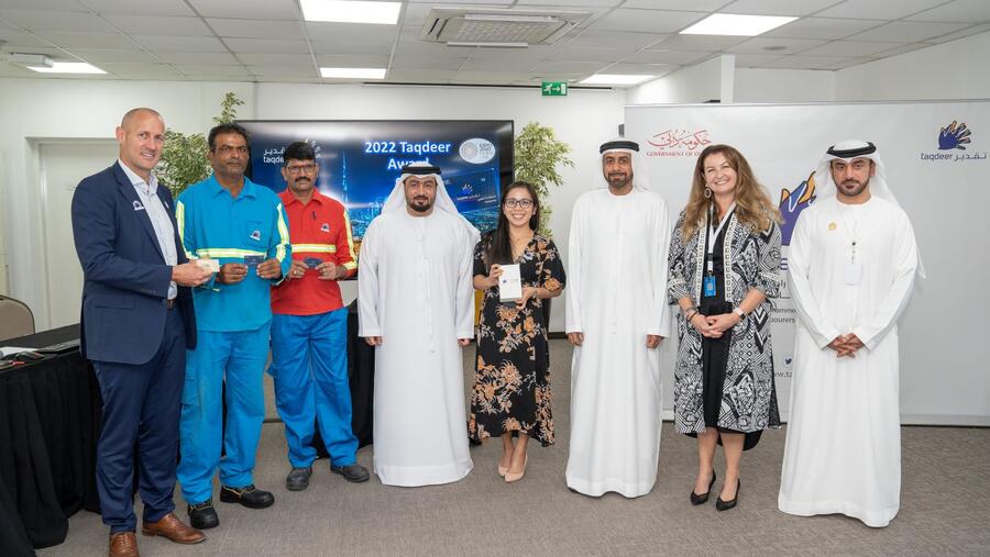 Taqdeer Award Presented Special Discount Cards to Workers Following the Success of Projects at Expo City