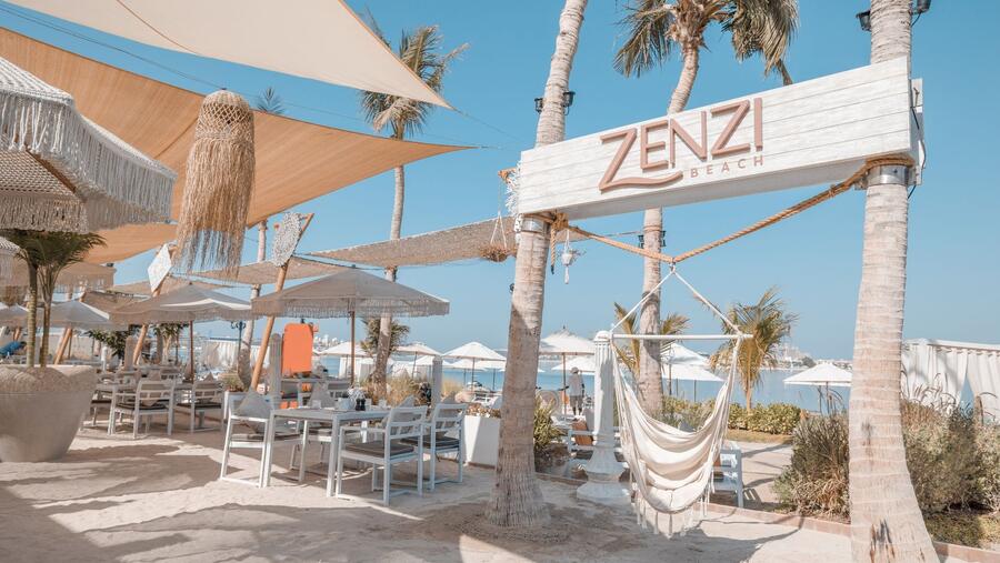 «زنزي بيتش» يقدم لضيوفه تجارب عائلية إستثنائية في نخلة جميرا