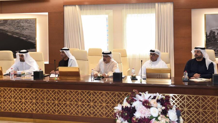 جمارك وغرف دبي تبحثان سبل التعاون لخدمة القطاع الخاص وتعزيز تنافسيته