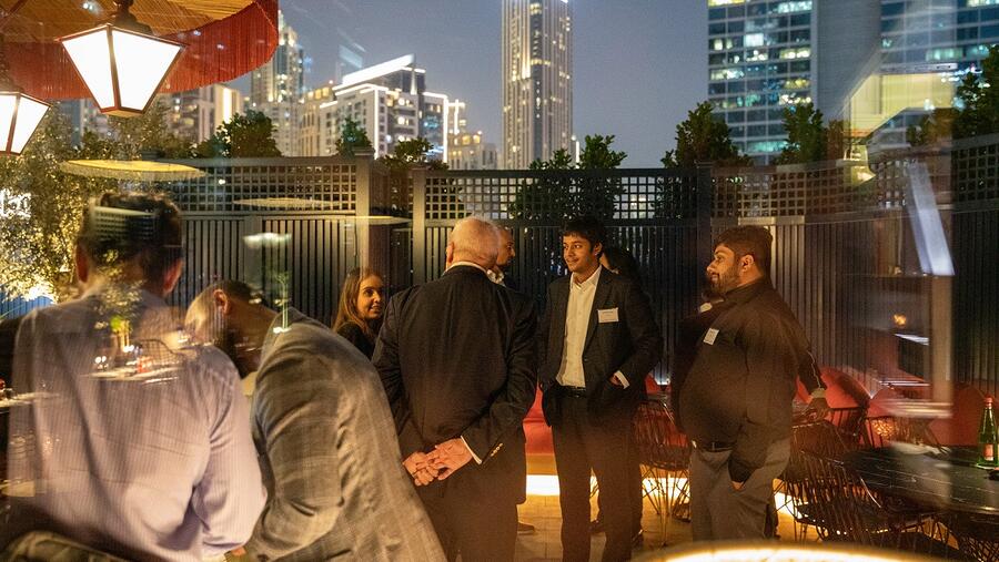 خريجون من جامعة كارنيجي ميلون يجتمعون في دبي