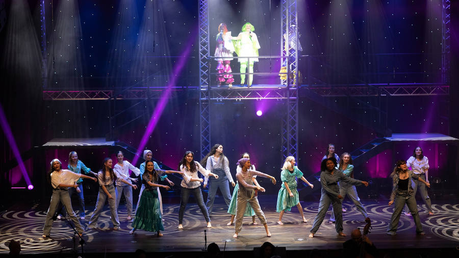 العرض الموسيقي "شوتايم"، التابع لمؤسسة قطر، يعود بأغنية جديدة من تأليف مُلحنة قطرية