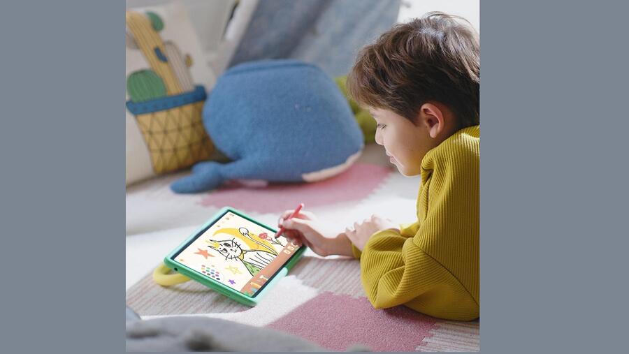 إليكم لماذا نعتقد بأن جهازHUAWEI MatePad SE  اللوحي مقاس 10.4 بوصة إصدار الأطفال هو الجهاز اللوحي المثالي والآمن لأطفالك بسعر  52.9 دينار هذا العام في الكويت