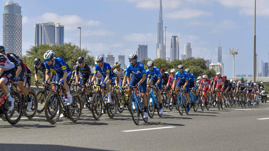 الإعلان عن مواعيد إشغال الطرق لمرحلة دبي ضمن طواف الإمارات العالمي للدراجات الهوائية