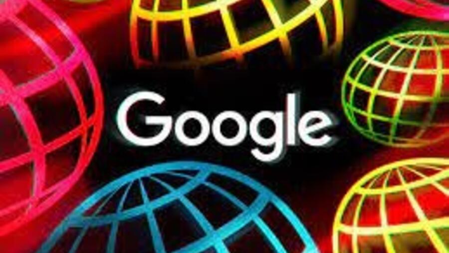 الإماراتية البالغة من العمر ثماني سنوات أصغر من حاور أحد الآباء المؤسسين للإنترنت