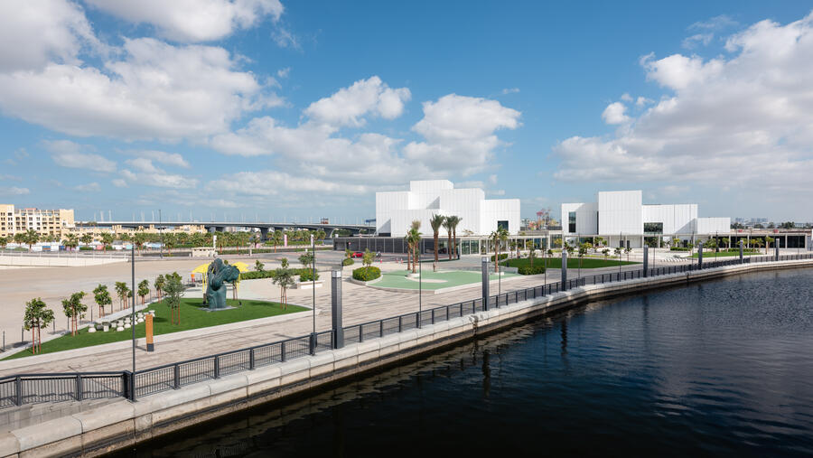 في إطار تفعيل استراتيجية "الفن في الأماكن العامة"