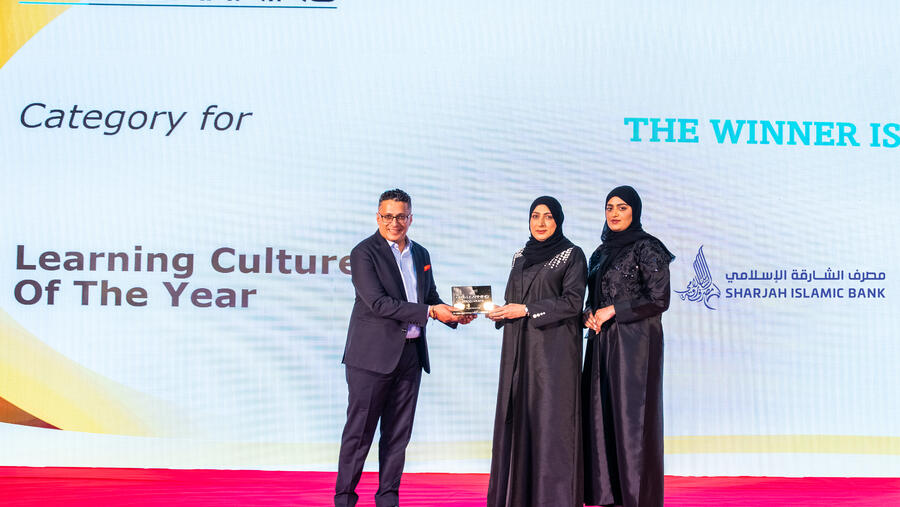 مصرف الشارقة الإسلامي يفوز بجائزة ثقافة التعلم من قبل منصة الموارد البشرية والتعلم في الشرق الأوسط وأفريقيا