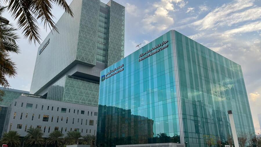 خالد بن محمد بن زايد يفتتح مركز فاطمة بنت مبارك في كليفلاند كلينك أبوظبي