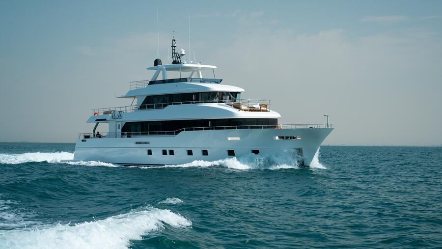 "جلف كرافت" تكشف عن رؤيتها الجديدة للمستقبل في معرض دبي العالمي للقوارب من خلال الإطلاق العالمي لليخت "ماجستي 111" و اليخت "نوماد 101"