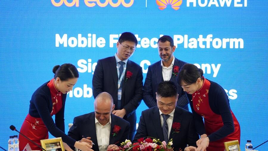 مجموعة Ooredoo تطور خدمات التكنولوجيا المالية ضمن أسواقها، وتبرم اتفاقية تعاون مع Huawei خلال المؤتمر العالمي للجوال 2023