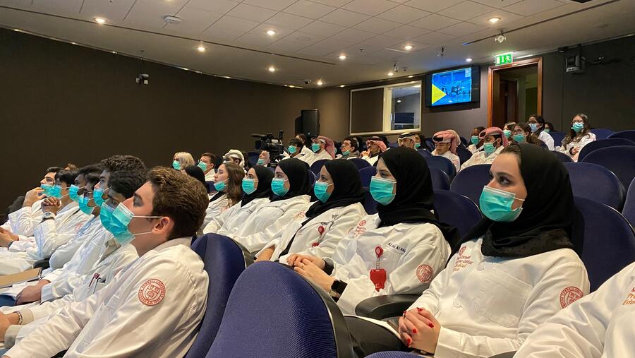 طلاب وايل كورنيل للطب - قطر يزورون مستشفى الطب الرياضي سبيتار