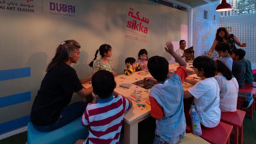 ليالي "سكة للفنون والتصميم" .. إيقاع وسينما وترفيه