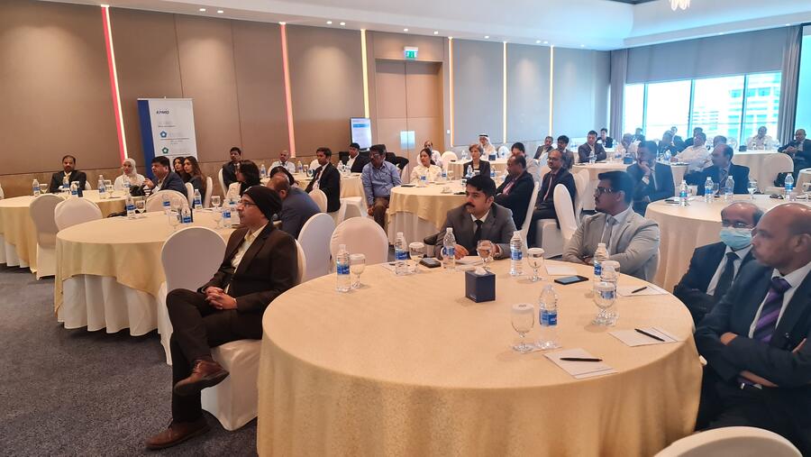 كي بي إم جي في البحرين تسلّط الضوء على الفوائد والتحديات المحتملة التي يجب على الشركات في البحرين الاستعداد لها مع التطبيق المحتمل لنظام ضريبة الشركات ونظام الفوترة الإلكترونية خلال ندوة عقدتها