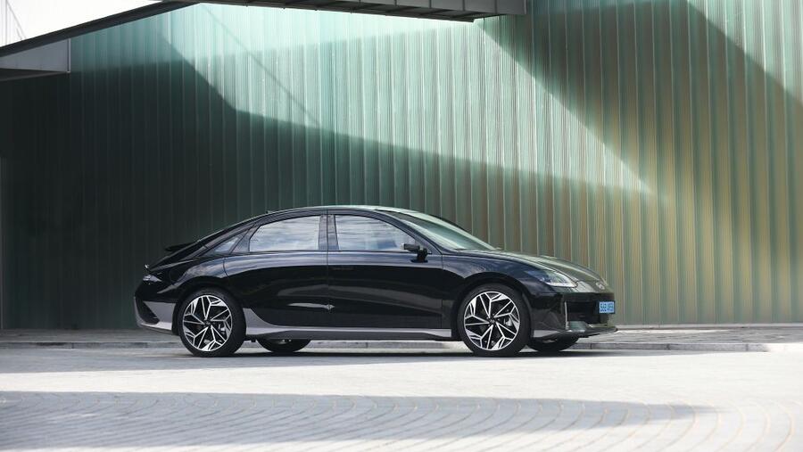 هيونداي أيونيك 6 تحقق أداءاً استثنائياً في تقدير مدى المسير ضمن اختبار وكالة حماية البيئة الأمريكية