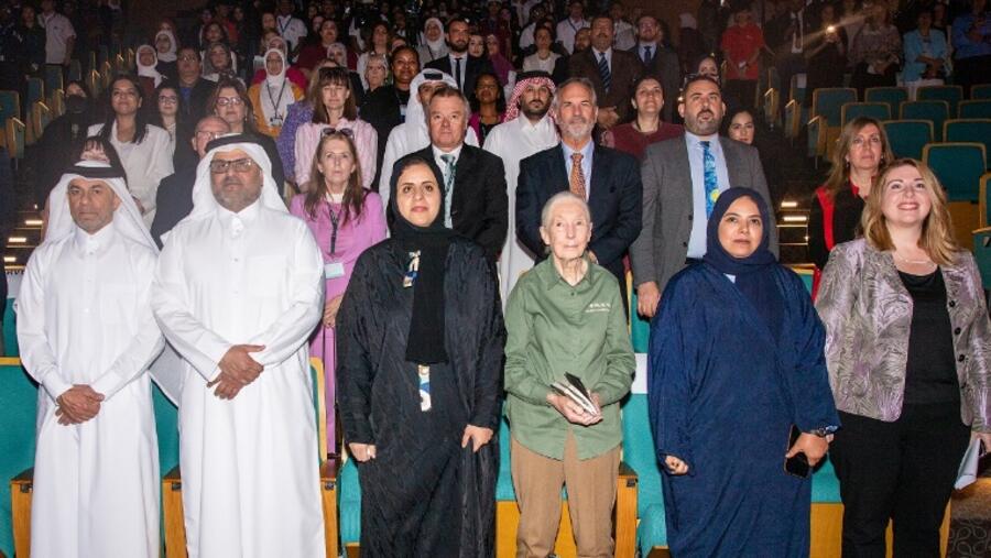 عالِمة ومناصرة لقضايا البيئة والمناخ تُلهم الشباب في مؤتمر حول الاستدامة نظمته إحدى مدارس مؤسسة قطر