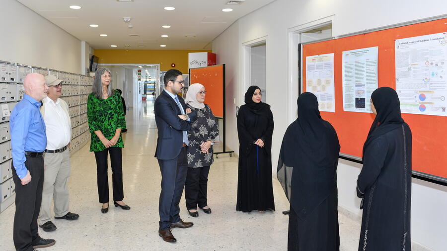 قسم اللغات والآداب بجامعة الإمارات ينظم مسابقة "عرض أبحاث الطالبات"