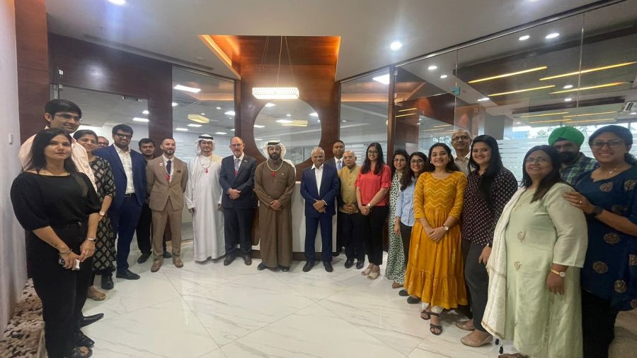 تعميقاً للعلاقات التجارية الثنائية بين دولة الإمارات والهند، مركز دبي للسلع المتعددة يفتتح مكتباً تمثيلياً في الهند خلال حملته الترويجية
