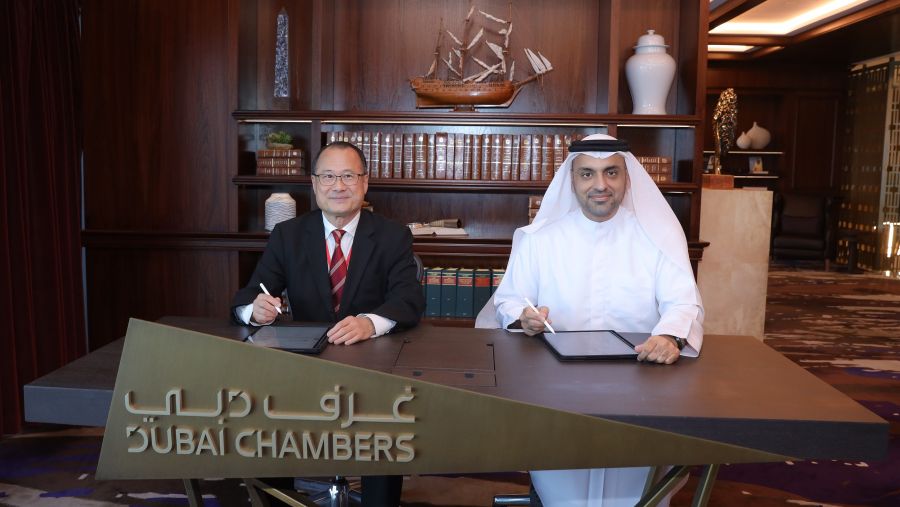 غرف دبي توقع مذكرة تفاهم مع غرفة التجارة العامة الصينية في هونغ كونغ لتعزيز التعاون الاقتصادي بين الجانبين