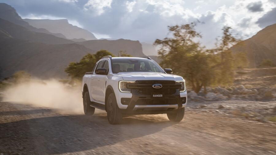 الجيل المقبل من فورد رينجر وايلد تراك يبهر العملاء بعد اختباره في أصعب الظروف