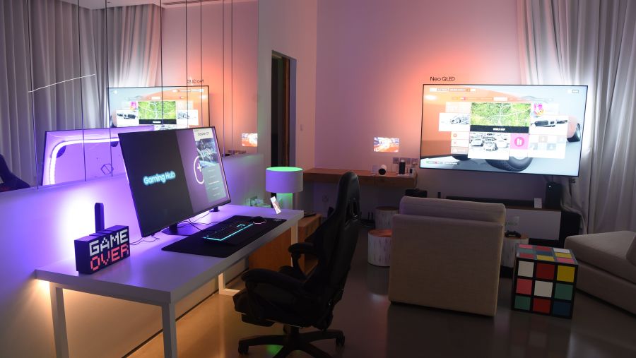 سامسونج تطرح مفهوم "منزل الترفيه الذكي" مع مجموعتها المذهلة من التلفزيونات الذكية 