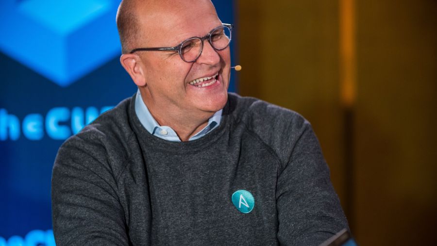 "ريد هات" تمكّن المؤسسات من تسريع أتمتة منظومة تكنولوجيا المعلومات من خلال الحل الجديد والمبتكر "إيفينت دريفن أنسيبل"